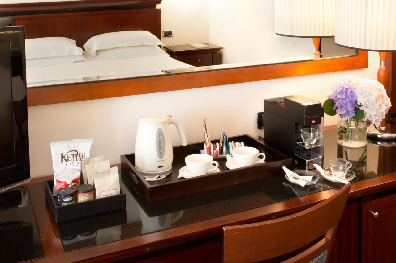 Starhotels Excelsior Bologna Esterno foto