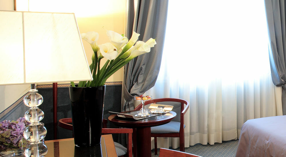 Starhotels Excelsior Bologna Esterno foto
